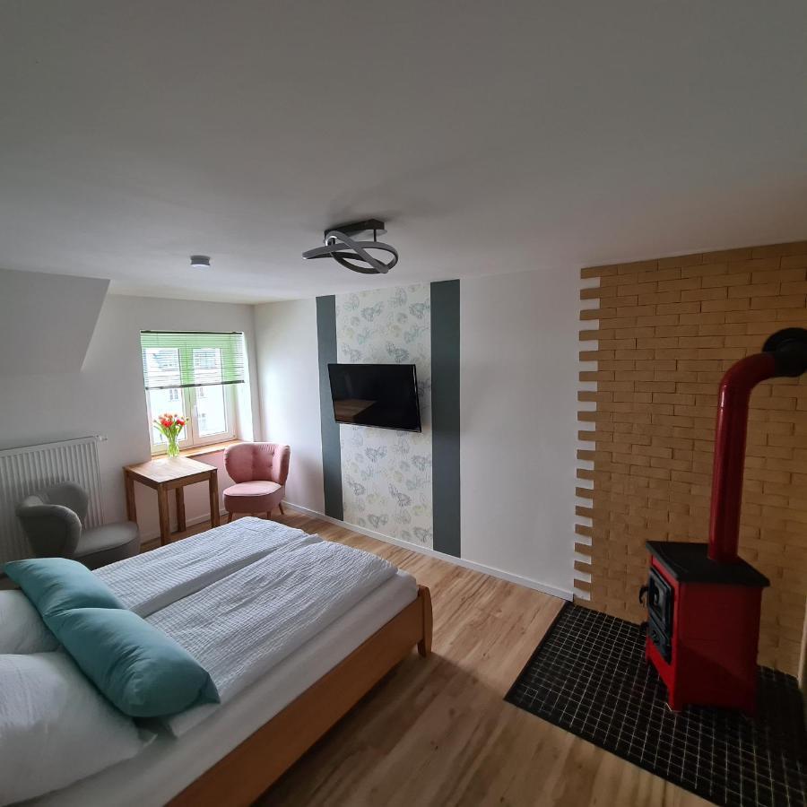 Gaestezimmer Treuen - Bed & Breakfast Екстериор снимка