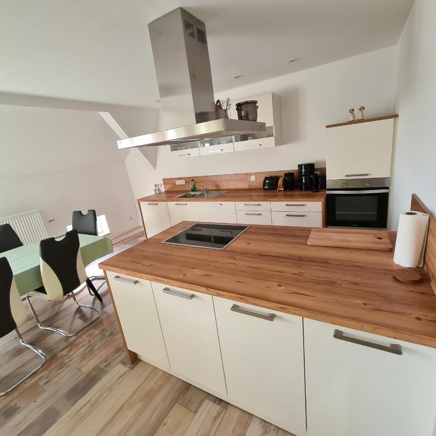 Gaestezimmer Treuen - Bed & Breakfast Екстериор снимка