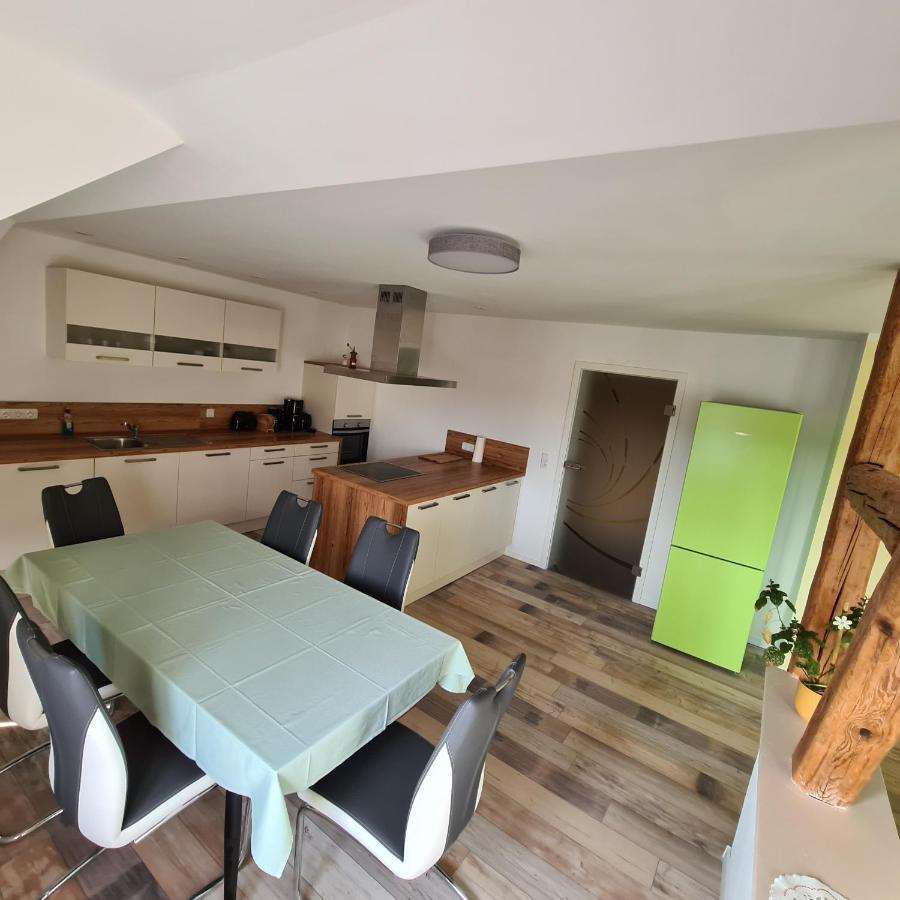 Gaestezimmer Treuen - Bed & Breakfast Екстериор снимка